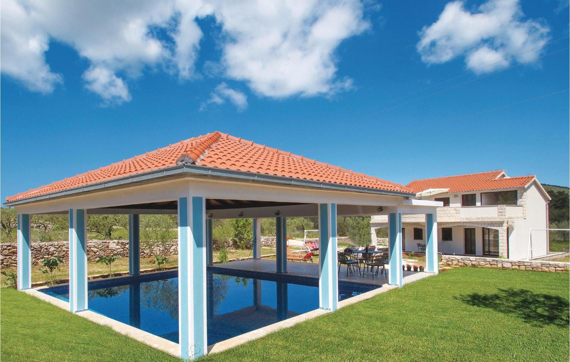 4 Bedroom Amazing Home In Vela Luka Exterior photo